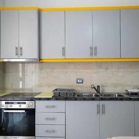 Genti Apartment Sarande