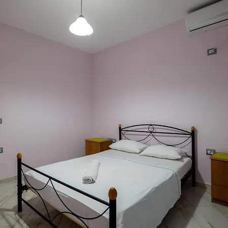 Genti Apartment *